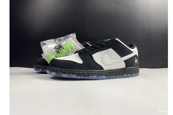 Staple Dunk Panda SB Pigeon Low BV1310-013 Nike 0223